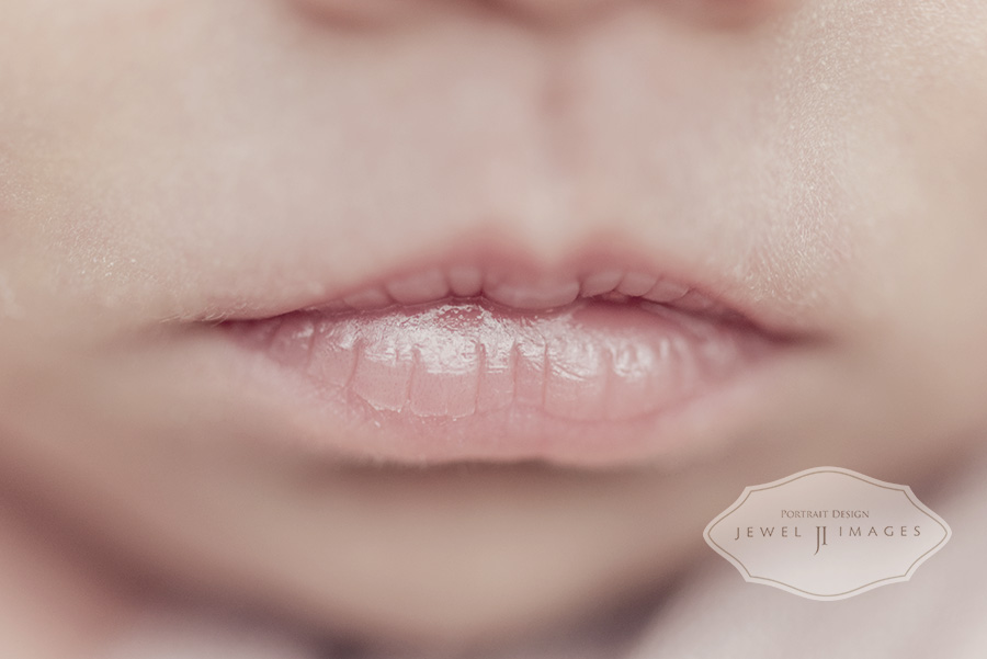 Newborn lips! | Jewel Images Bend, Oregon Newborn Photographer www.jewel-images.com #newborn #photography #newbornphotographer #jewelimages