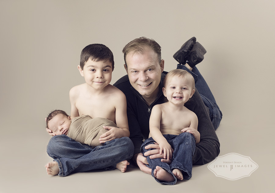 Just the boys! | Jewel Images Bend, Oregon Newborn Photographer www.jewel-images.com #newborn #photography #newbornphotographer #jewelimages