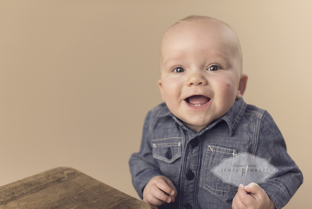 I have baby teeth! | Jewel Images Bend, Oregon Newborn Photographer www.jewel-images.com #newborn #photography #newbornphotographer #jewelimages