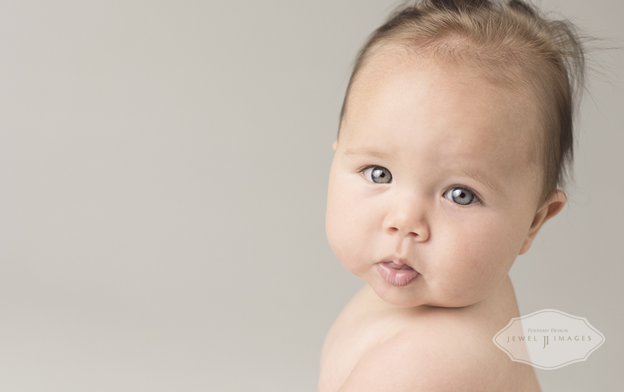 Baby face  | Jewel Images Bend, Oregon Newborn Photographer www.jewel-images.com #newborn #photography #newbornphotographer #jewelimages