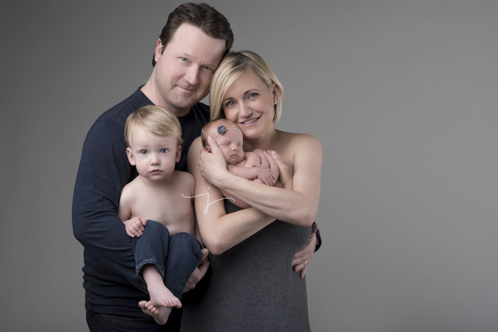 Newborn baby and family| Jewel Images Newborn Photographer Julia Kelleher, Bend, Oregon