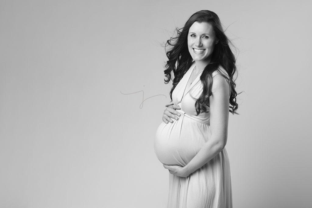 Lewis_Maternity_169BW
