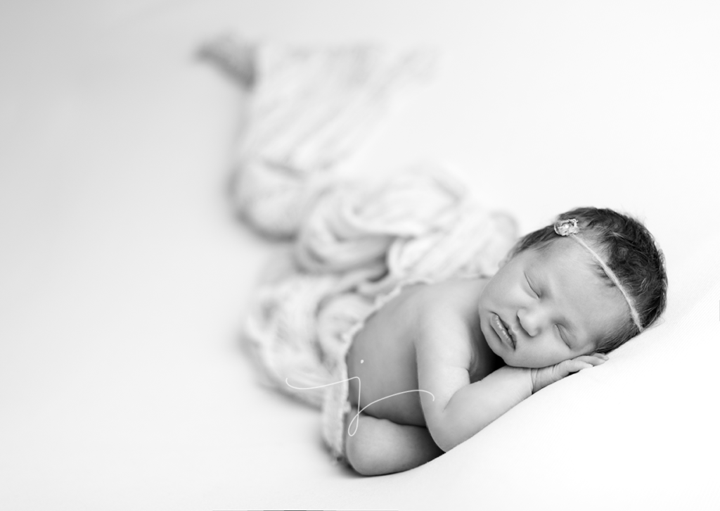 Wheir_Newborn_297BW copy